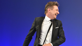 Hawkeye's dumb new haircut is the <i>Avengers: Endgame</i> hero we deserve